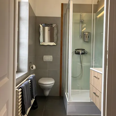 Couette-café Avec Vue 3*