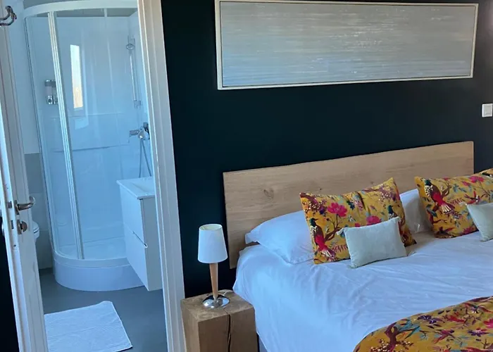 Avec Vue Bed and breakfast 3*